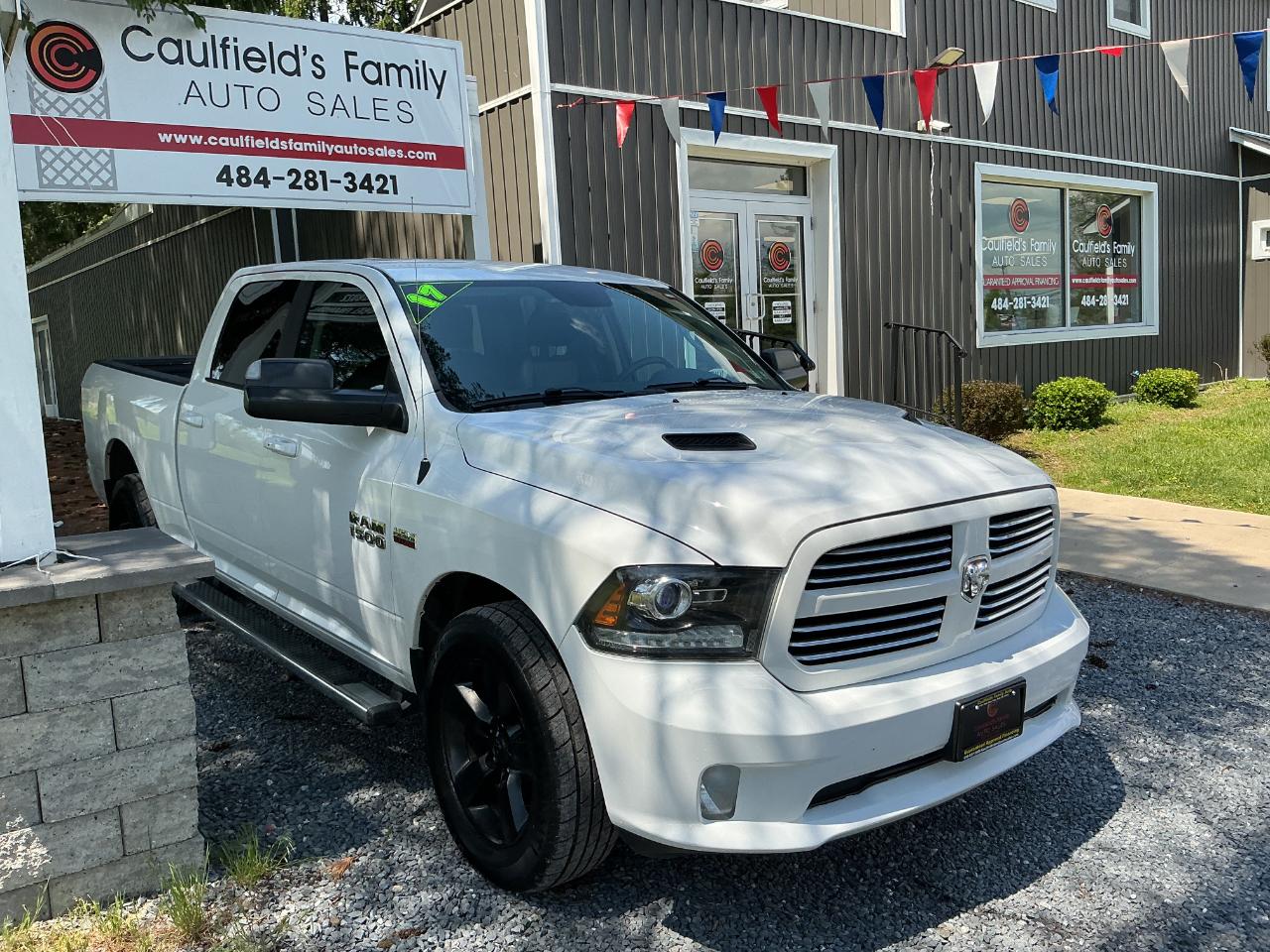 RAM 1500 4WD Crew Cab 149" Sport 2017