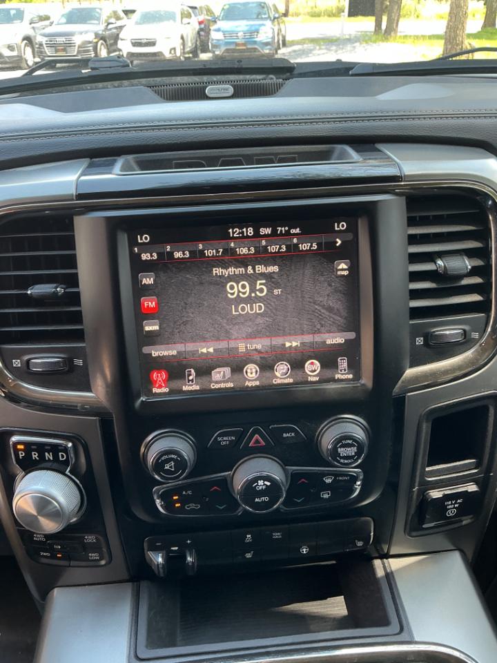 RAM 1500 4WD Crew Cab 149" Sport 2017
