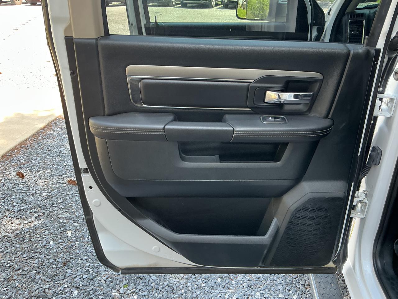 RAM 1500 4WD Crew Cab 149" Sport 2017