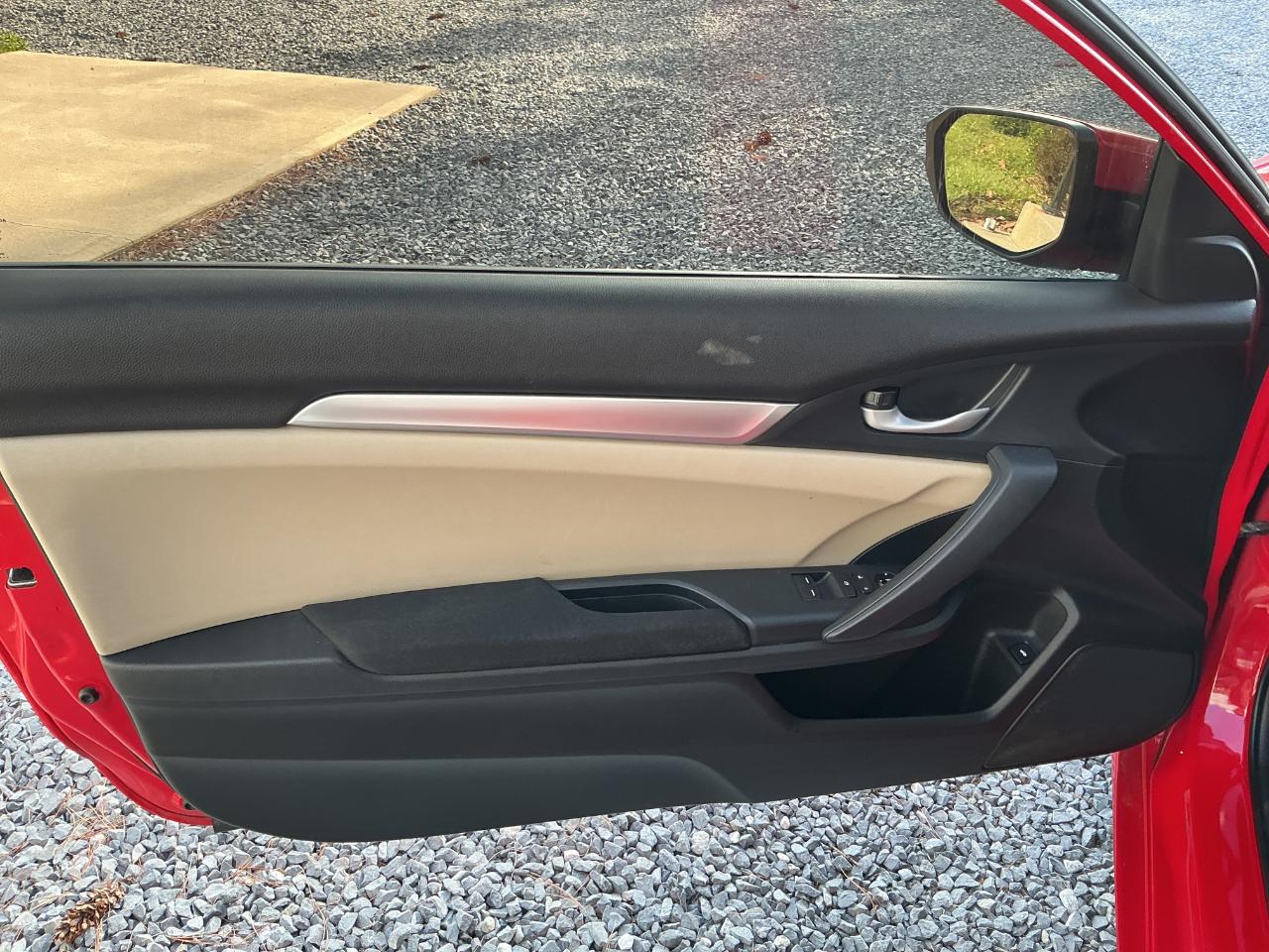 Honda Civic Coupe LX-P CVT 2018