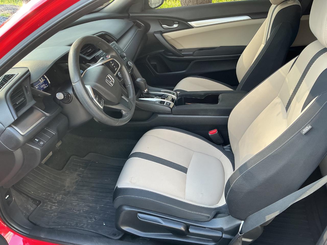 Honda Civic Coupe LX-P CVT 2018