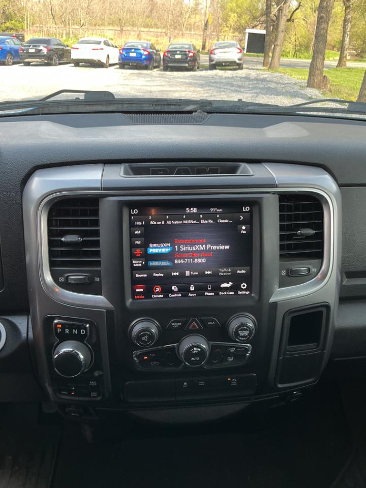 RAM 1500 Classic Warlock 4x4 Crew Cab 5'7" Box 2021