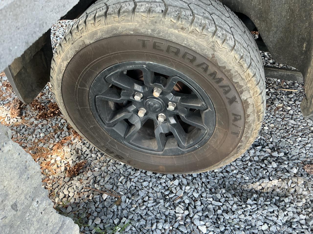 RAM 1500 Classic Warlock 4x4 Crew Cab 5'7" Box 2021