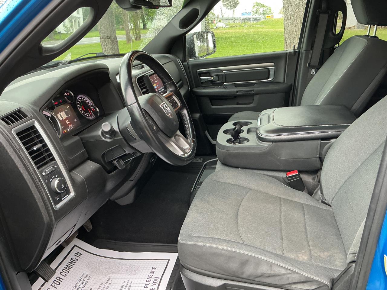 RAM 1500 Classic Warlock 4x4 Crew Cab 5'7" Box 2021
