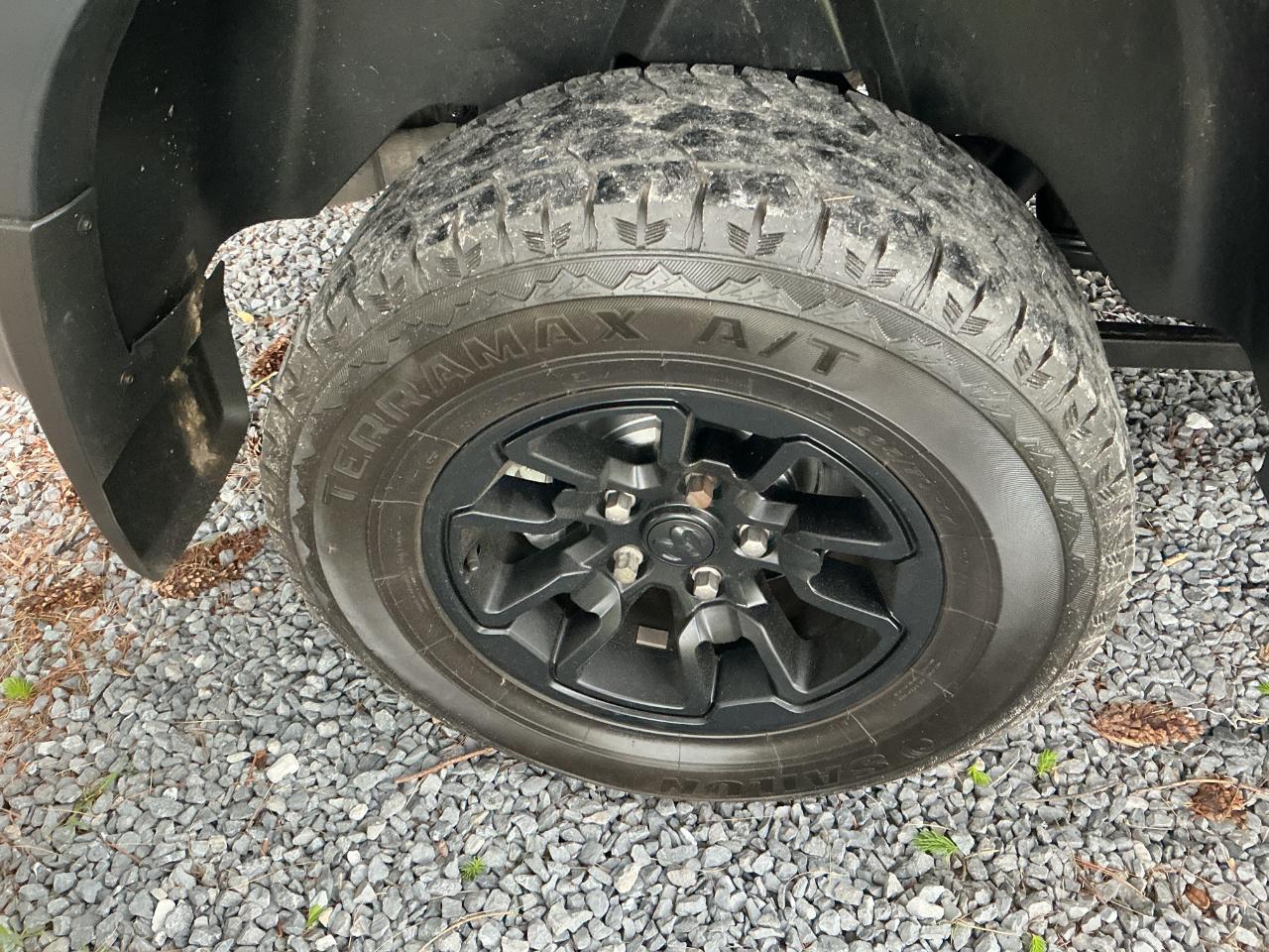 RAM 1500 Classic Warlock 4x4 Crew Cab 5'7" Box 2021