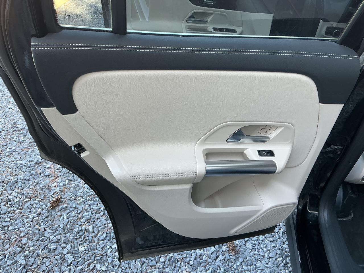 Mercedes-Benz GLA GLA 250 4MATIC SUV 2021