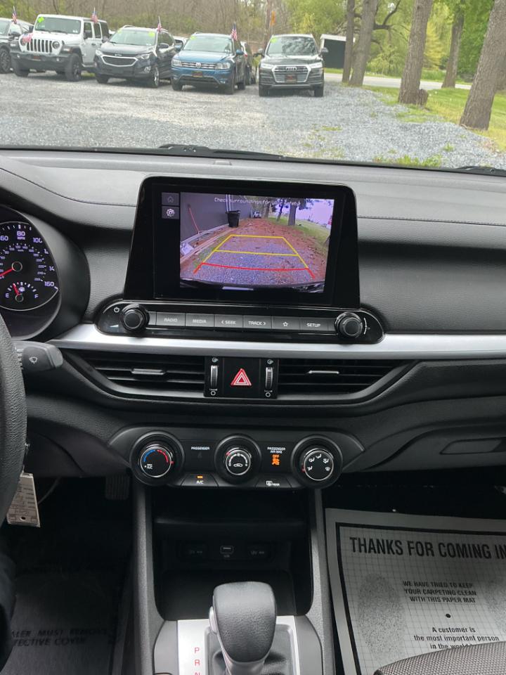 Kia Forte LXS IVT 2022