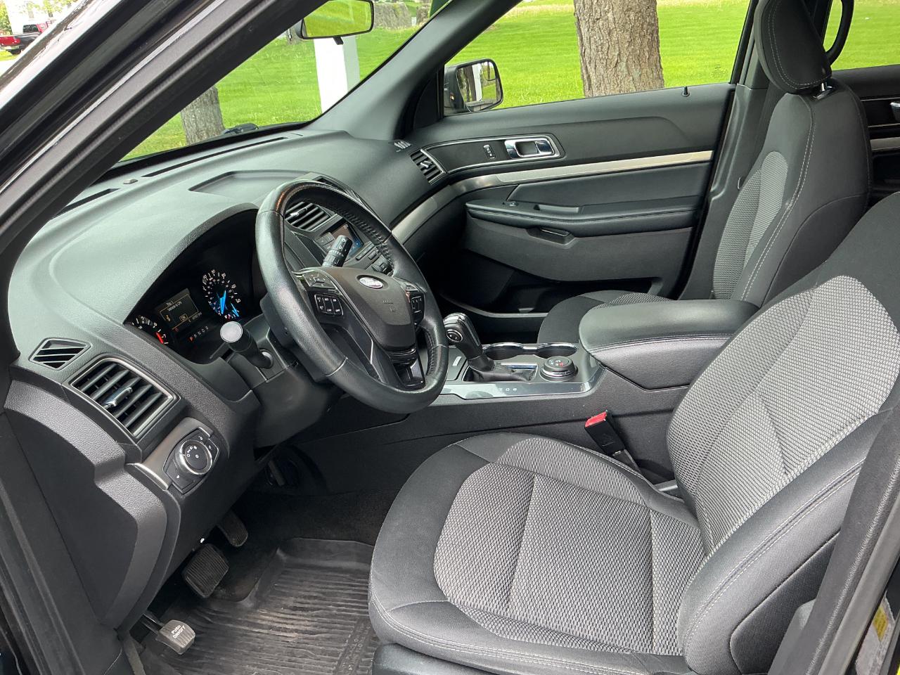 Ford Explorer XLT 4WD 2018