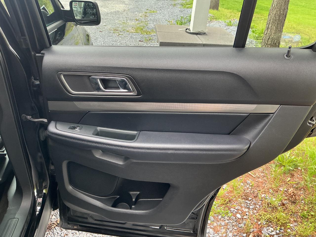 Ford Explorer XLT 4WD 2018