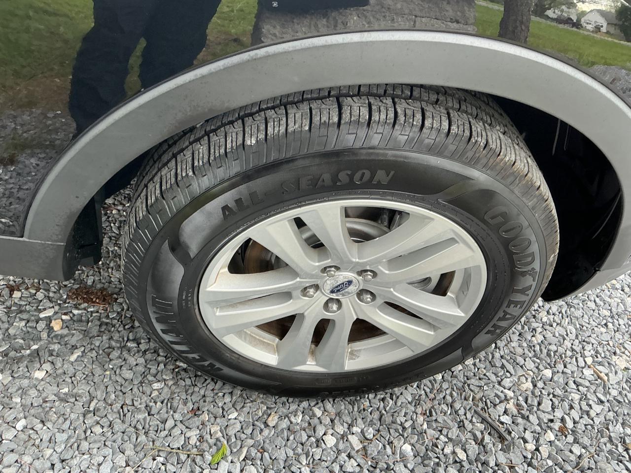 Ford Explorer XLT 4WD 2018