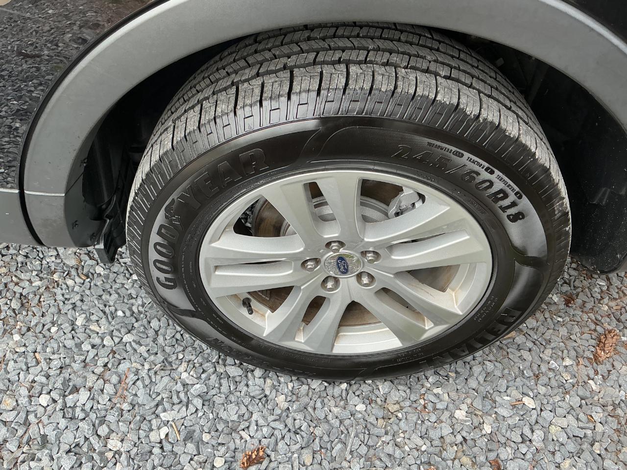 Ford Explorer XLT 4WD 2018