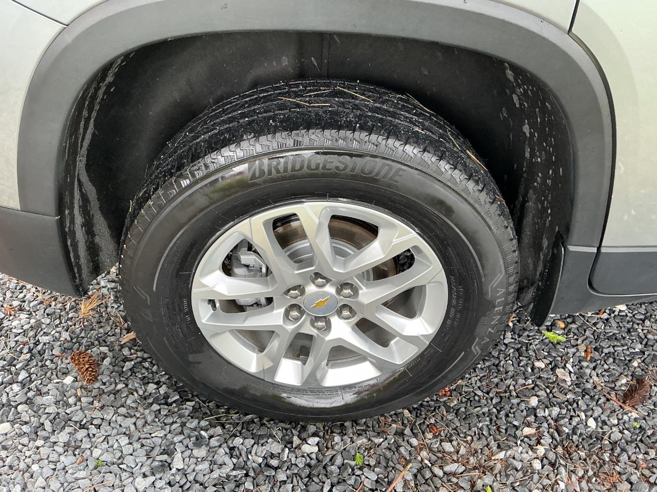 Chevrolet Traverse AWD 4dr LS w/1LS 2023