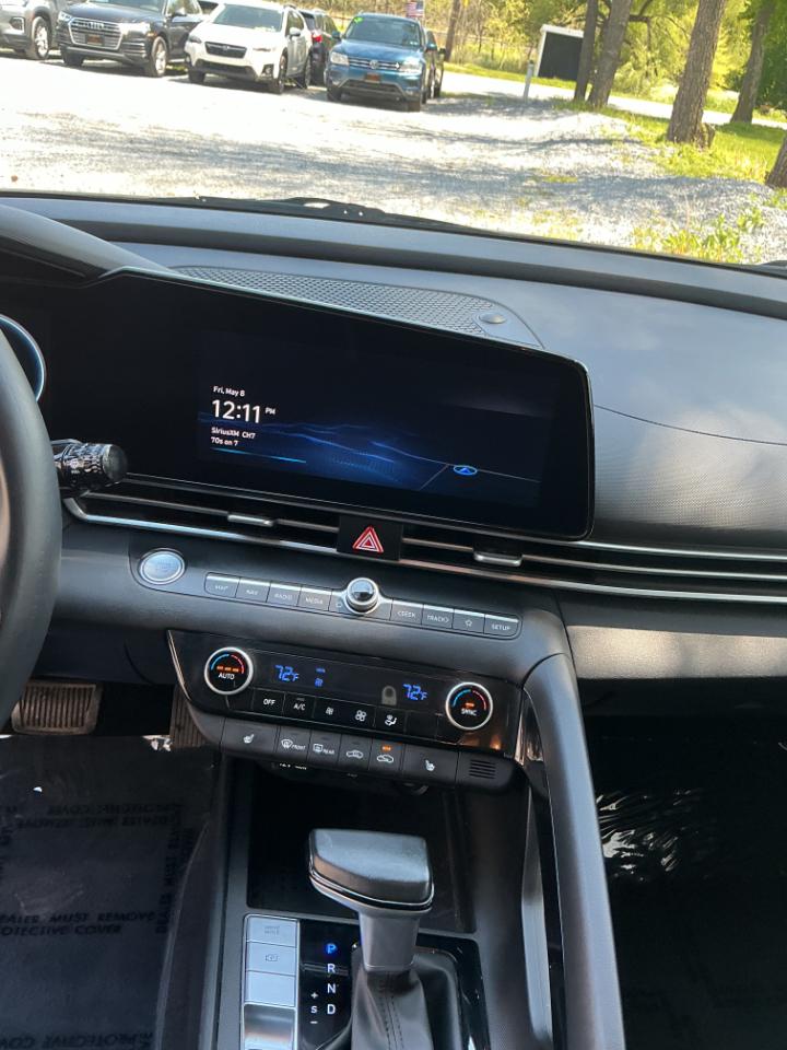 Hyundai Elantra SEL IVT 2023
