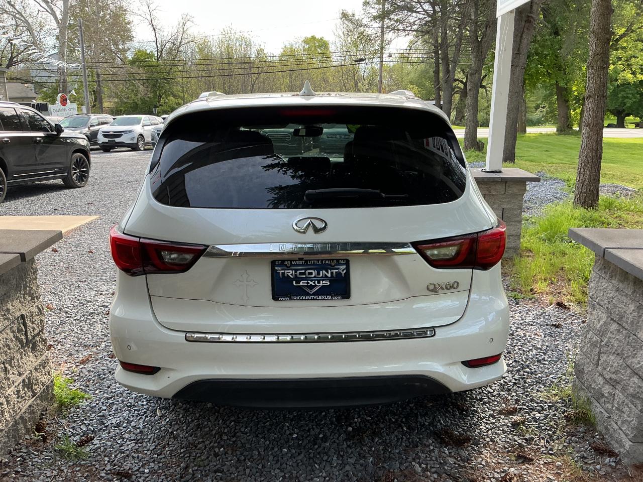 Infiniti QX60 LUXE AWD 2019