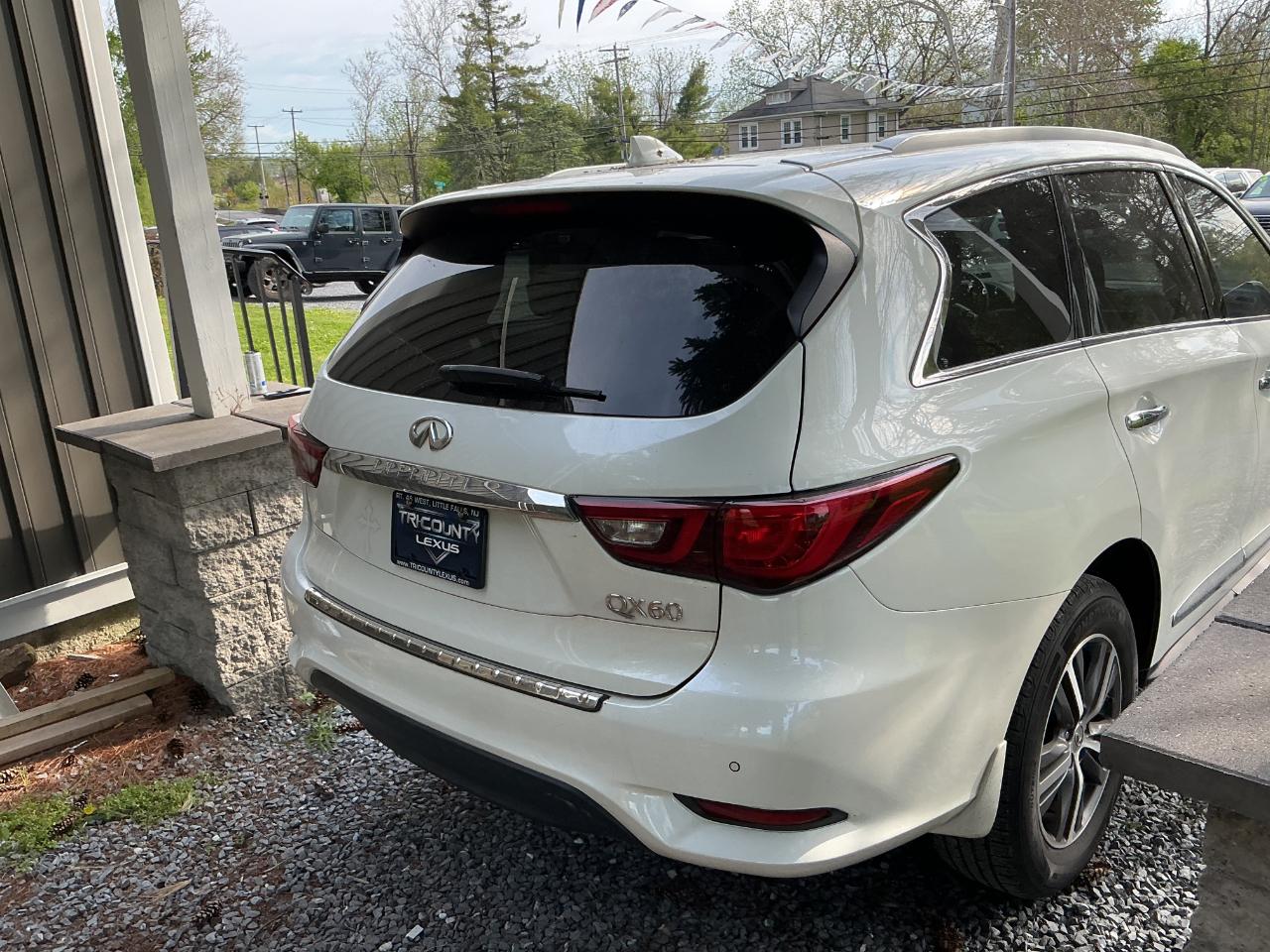 Infiniti QX60 LUXE AWD 2019