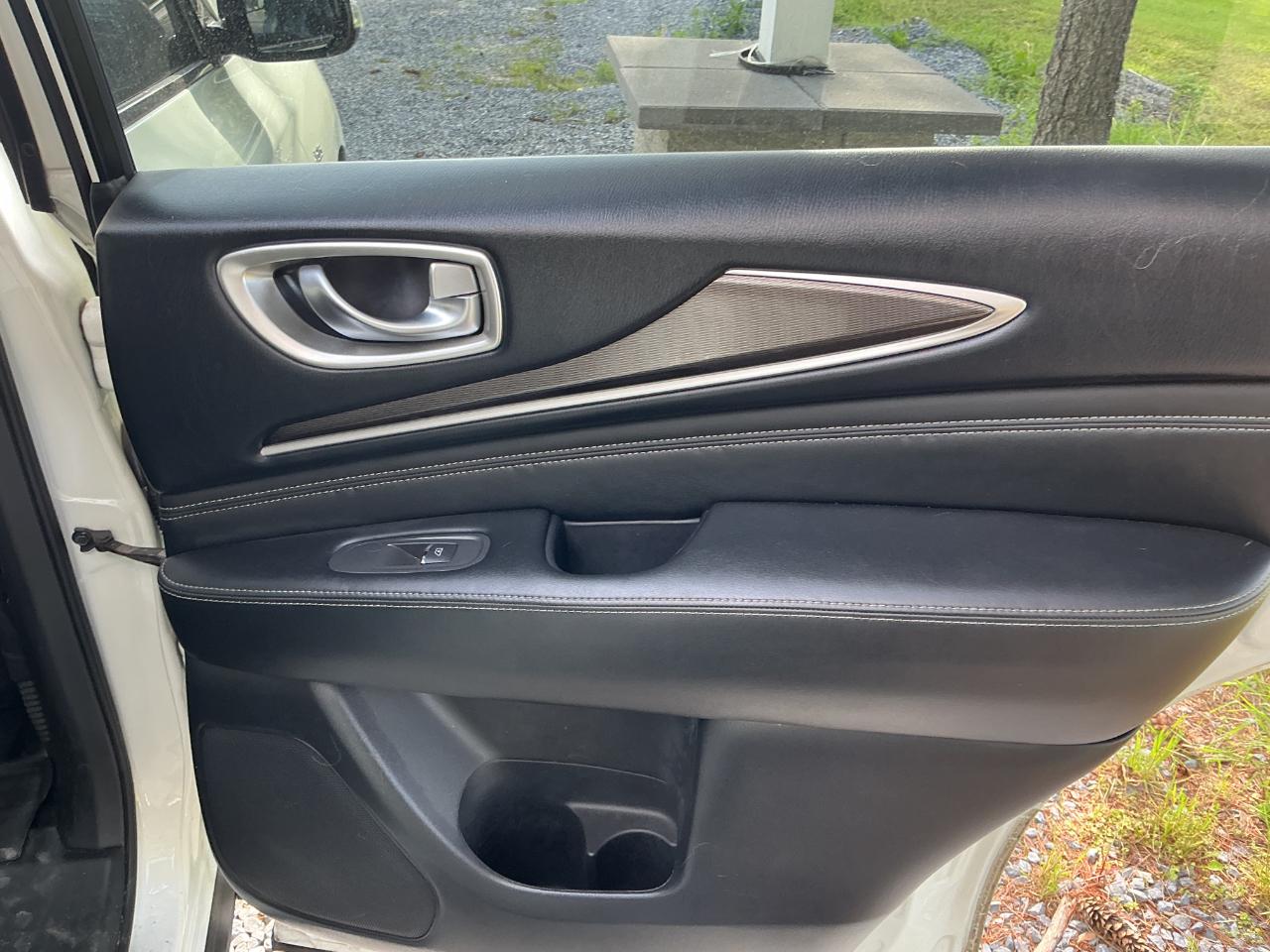 Infiniti QX60 LUXE AWD 2019