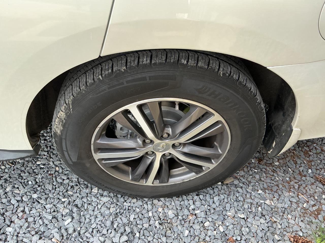 Infiniti QX60 LUXE AWD 2019