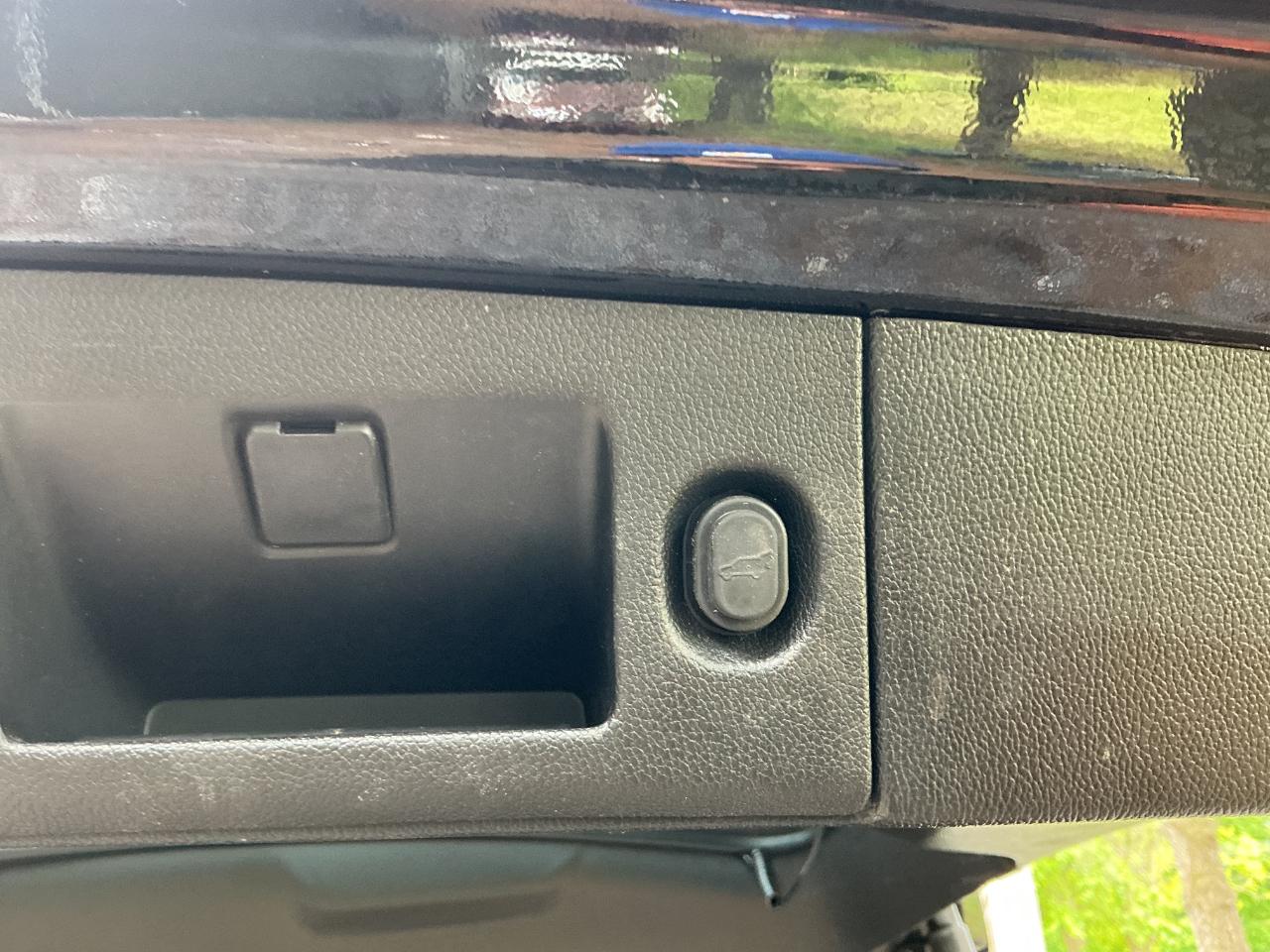 Chevrolet Tahoe 4WD 4dr LT 2019