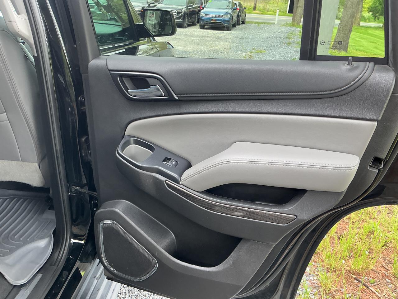 Chevrolet Tahoe 4WD 4dr LT 2019