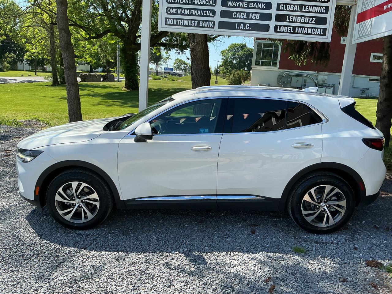 Buick Envision FWD 4dr Essence 2023