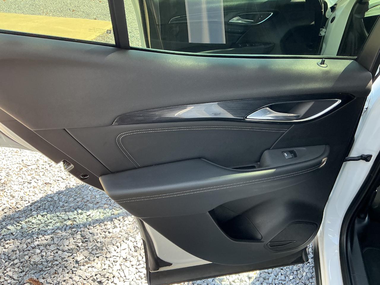 Buick Envision FWD 4dr Essence 2023
