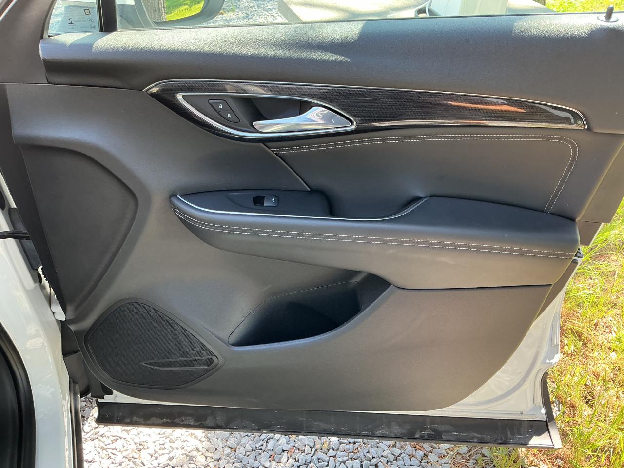 Buick Envision FWD 4dr Essence 2023