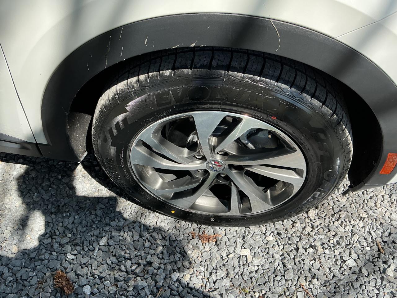 Buick Envision FWD 4dr Essence 2023