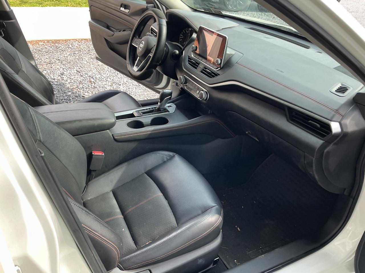 Nissan Altima 2.5 SR Sedan 2019