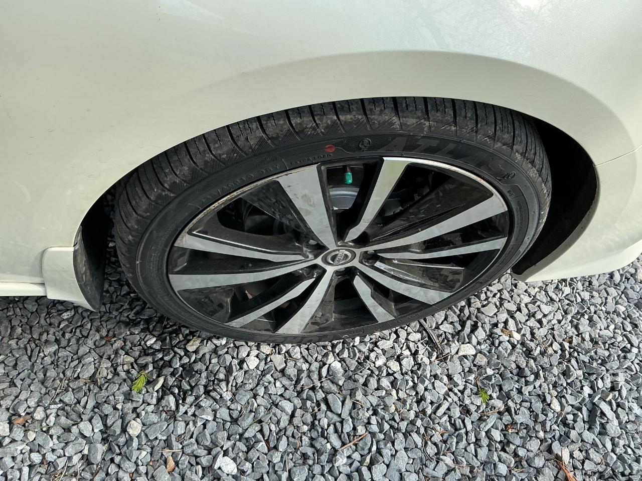 Nissan Altima 2.5 SR Sedan 2019