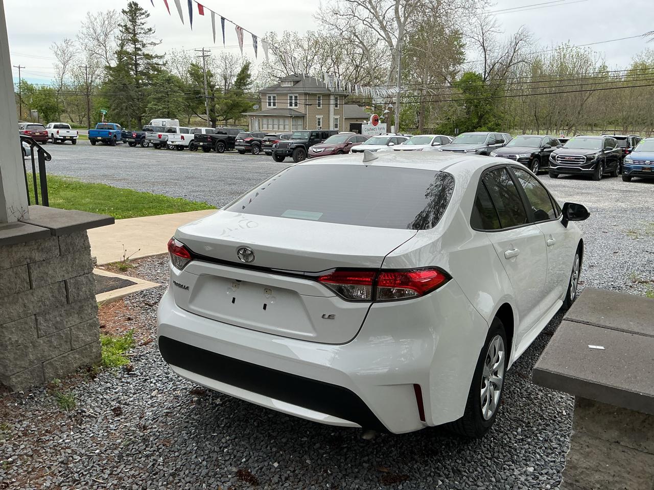 Toyota Corolla LE CVT (Natl) 2022