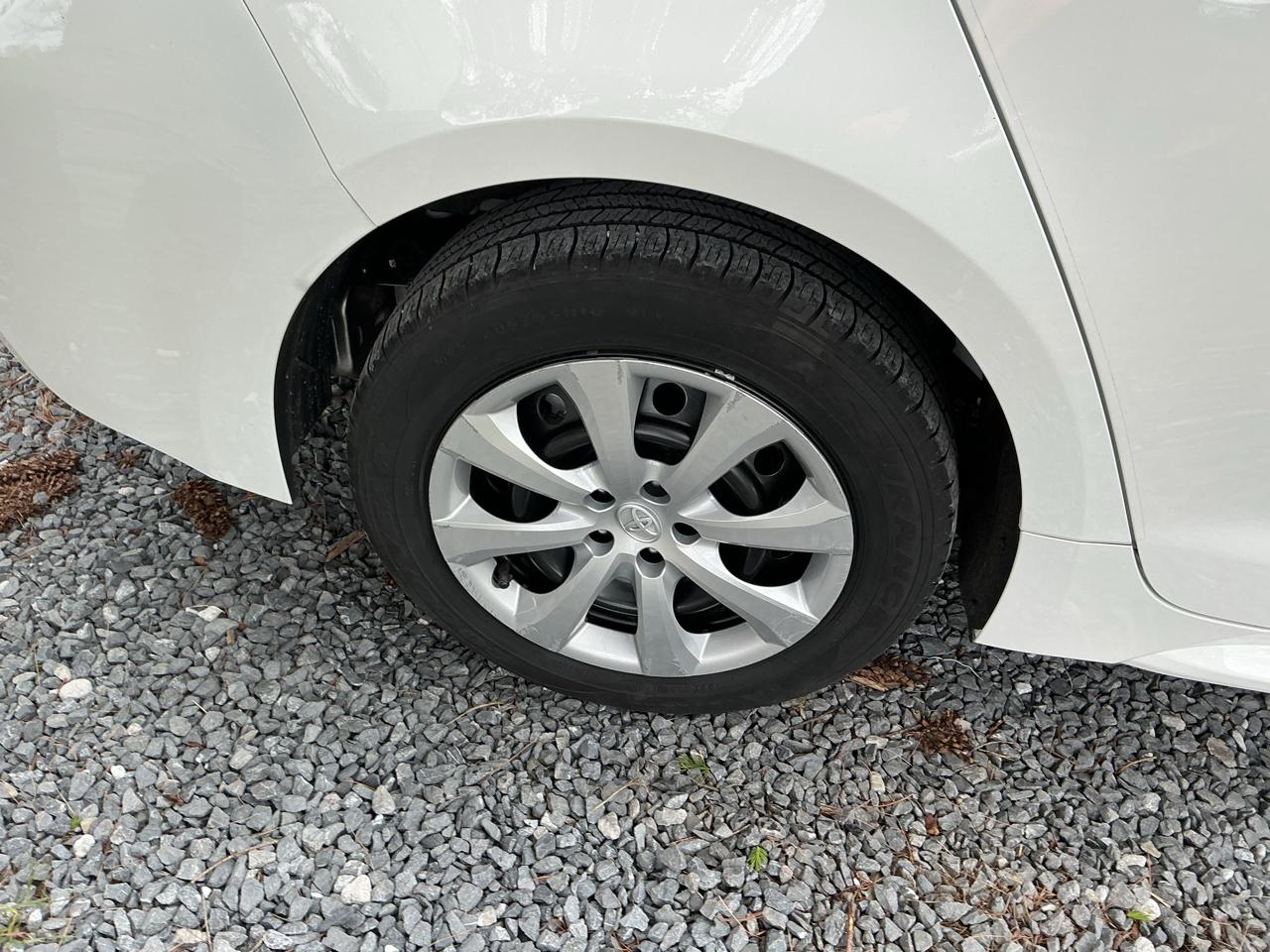 Toyota Corolla LE CVT (Natl) 2022