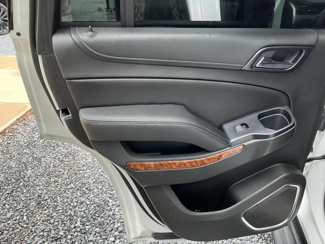 Chevrolet Tahoe 4WD 4dr Premier 2018