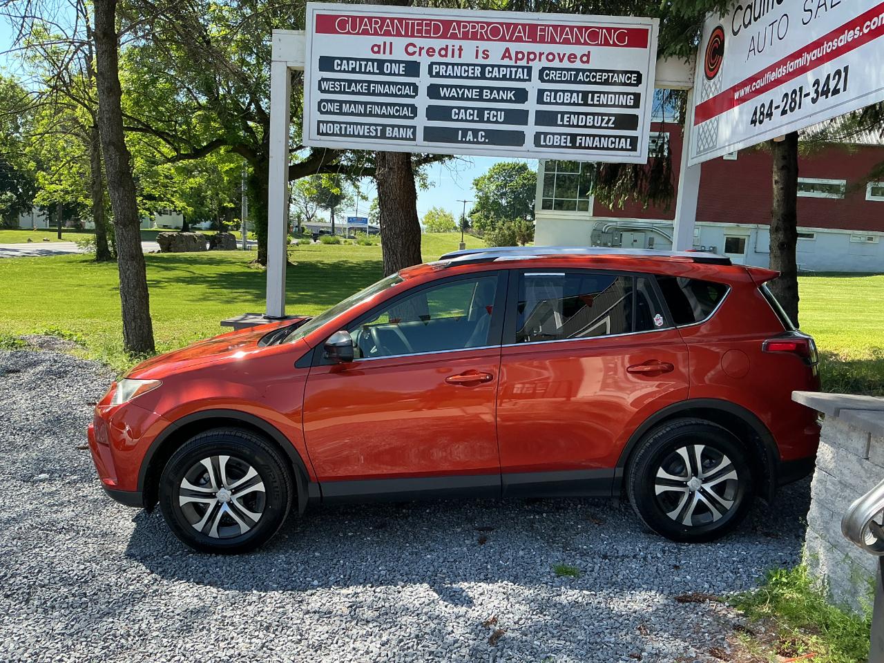 Toyota RAV4 AWD 4dr LE (Natl) 2016