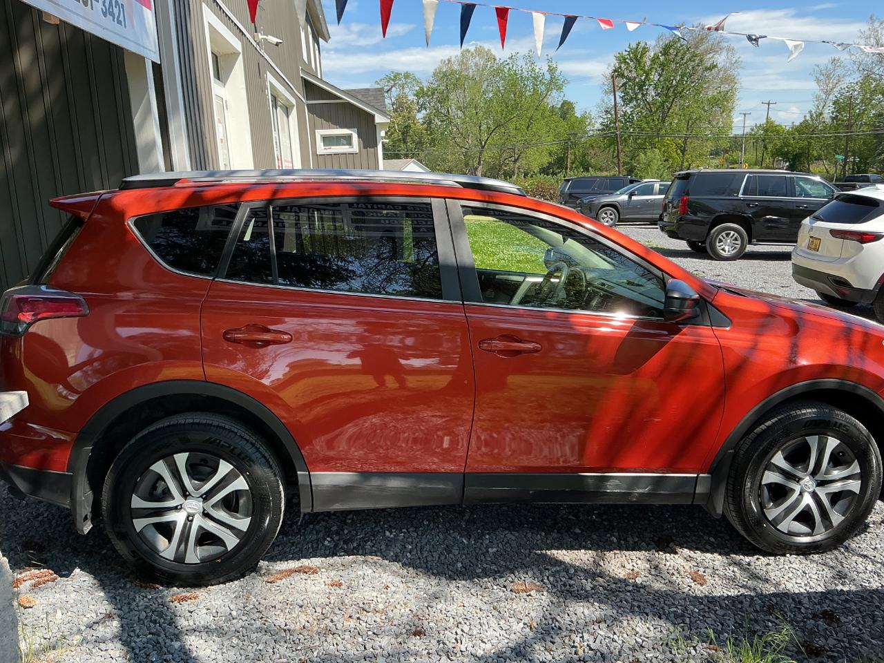 Toyota RAV4 AWD 4dr LE (Natl) 2016