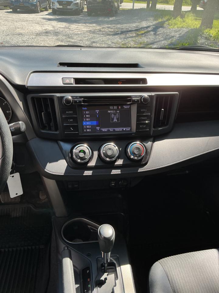 Toyota RAV4 AWD 4dr LE (Natl) 2016