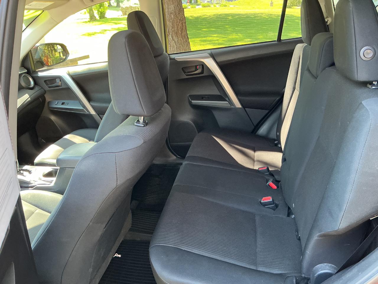 Toyota RAV4 AWD 4dr LE (Natl) 2016