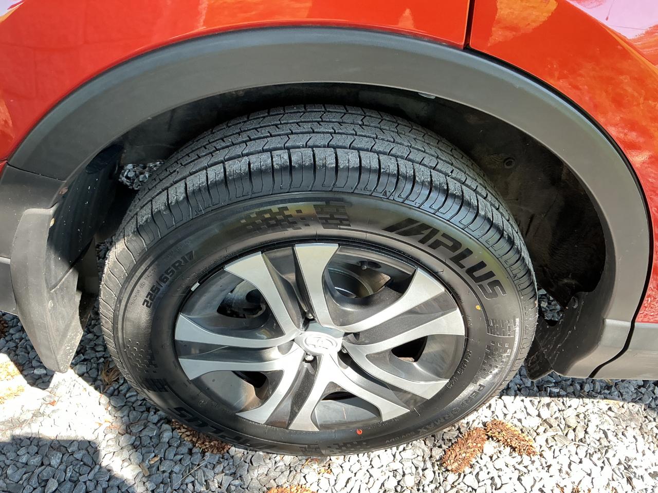 Toyota RAV4 AWD 4dr LE (Natl) 2016