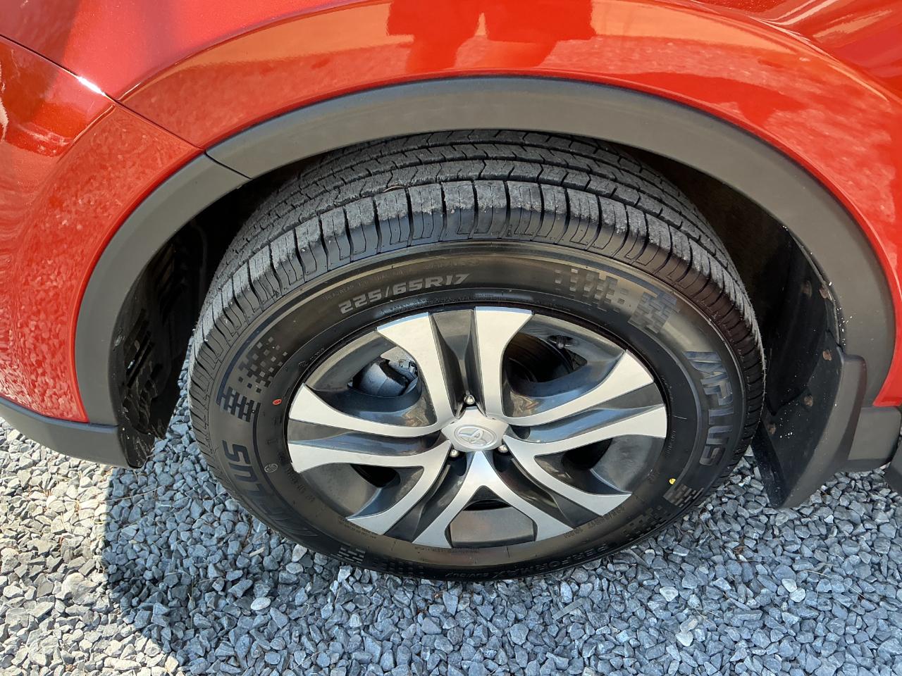 Toyota RAV4 AWD 4dr LE (Natl) 2016