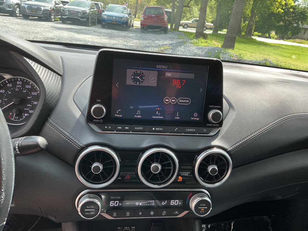 Nissan Sentra SV CVT 2021