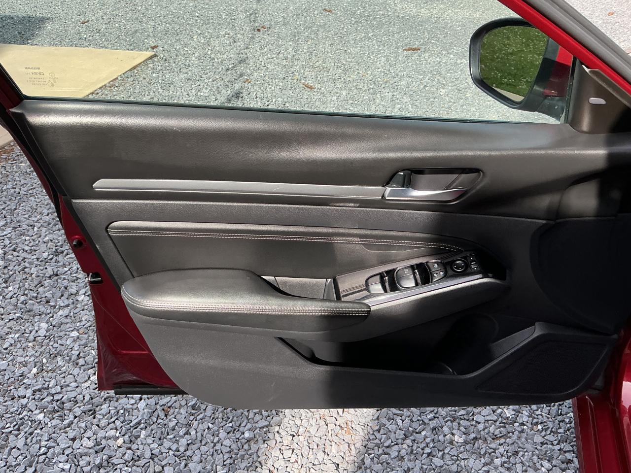 Nissan Altima 2.5 SV AWD Sedan 2021