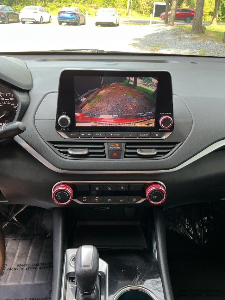 Nissan Altima 2.5 SV AWD Sedan 2021