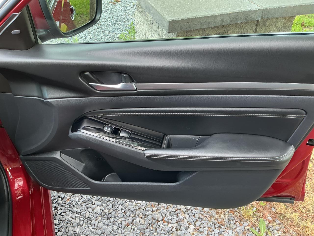 Nissan Altima 2.5 SV AWD Sedan 2021