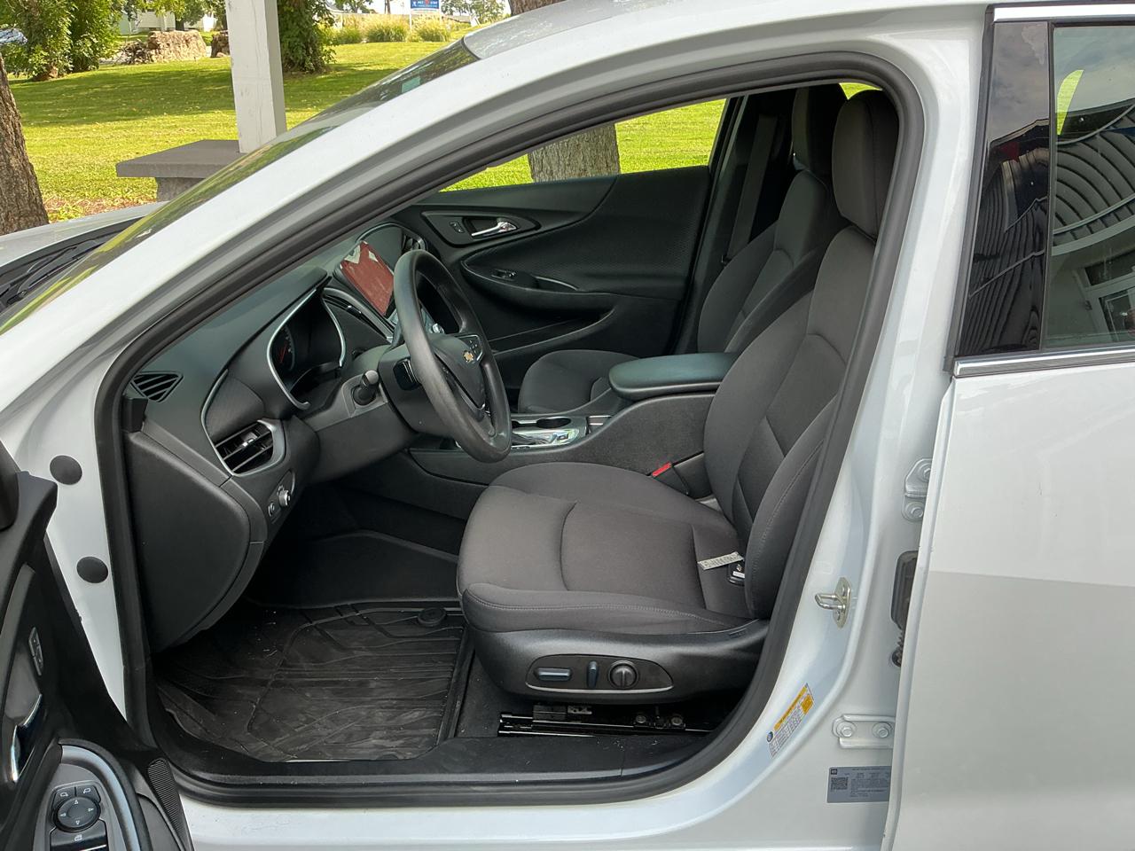 Chevrolet Malibu 4dr Sdn LS 2023
