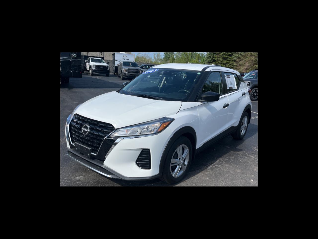 Nissan Kicks S FWD 2023