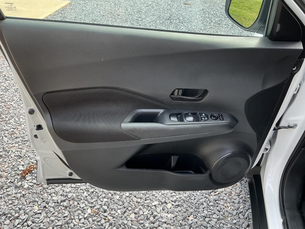 Nissan Kicks S FWD 2023