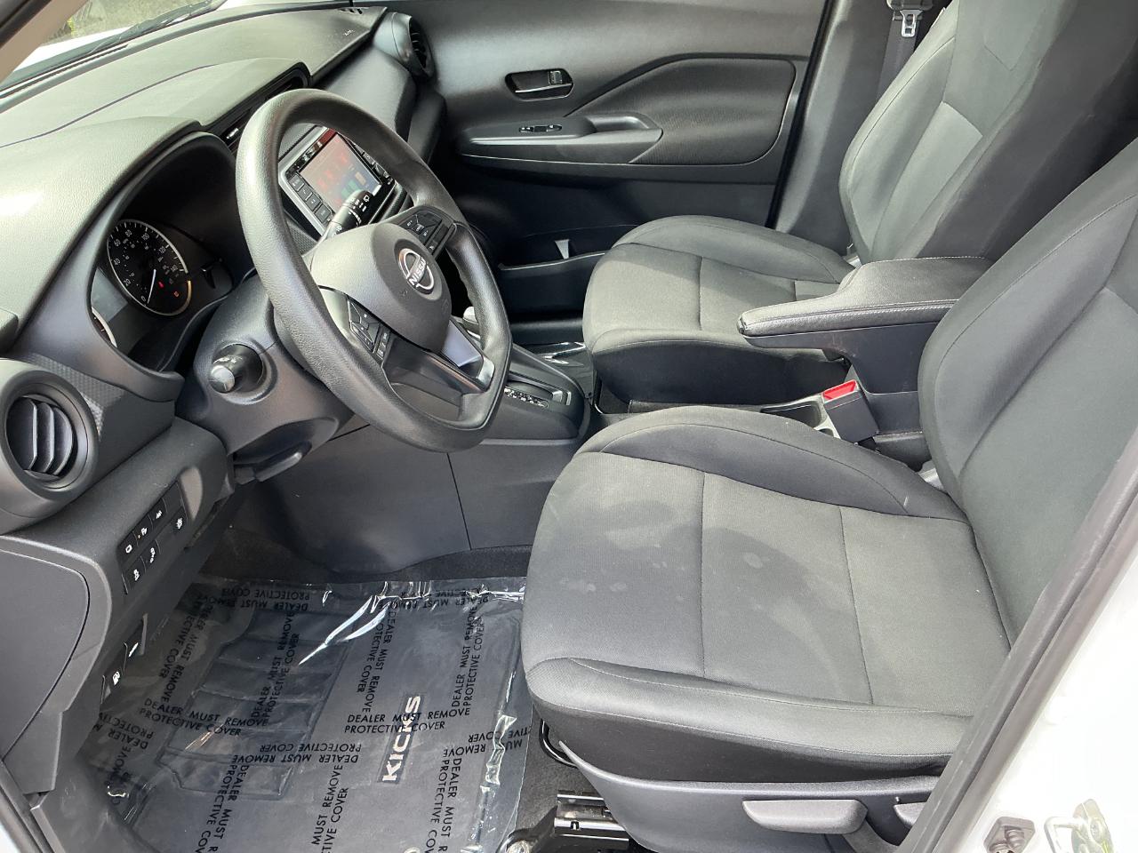 Nissan Kicks S FWD 2023
