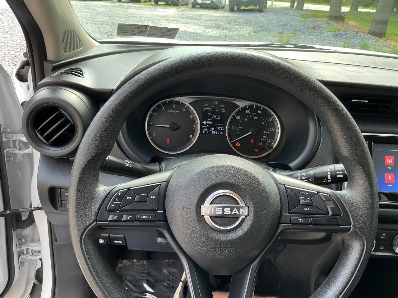 Nissan Kicks S FWD 2023