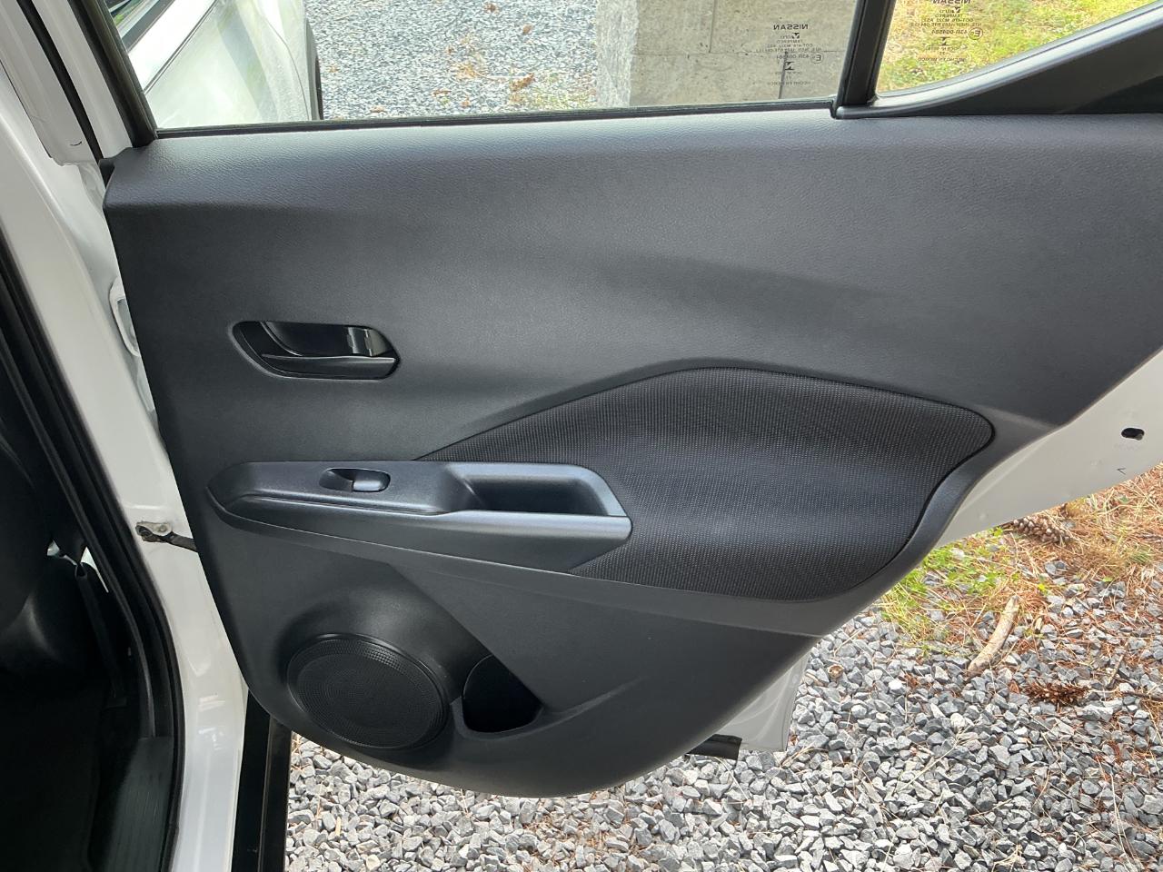 Nissan Kicks S FWD 2023