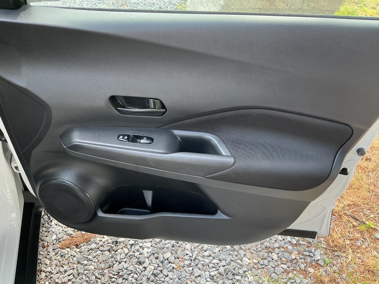 Nissan Kicks S FWD 2023