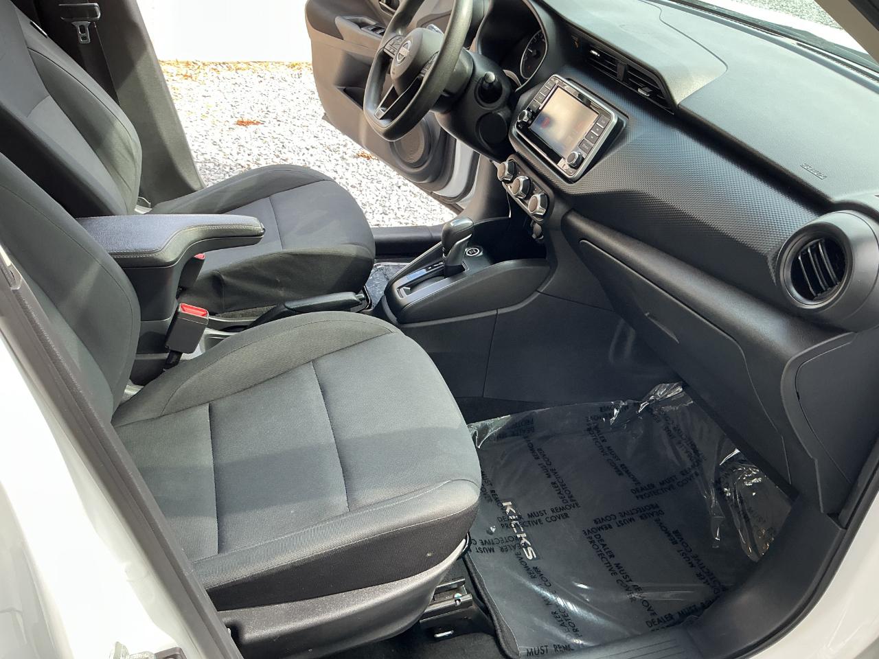 Nissan Kicks S FWD 2023